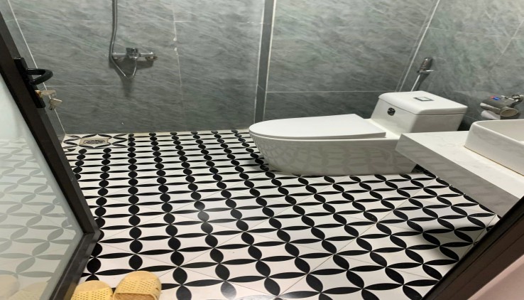 Cho thuê nhà Vĩnh Hưng, 5 tầng, 40m2, 3 ngủ, 12 Triệu - ngay Time, mới kính koong